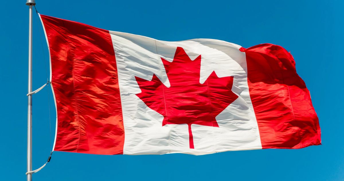 Quốc kỳ Canada khác biệt với đa số quốc kỳ thế giới 